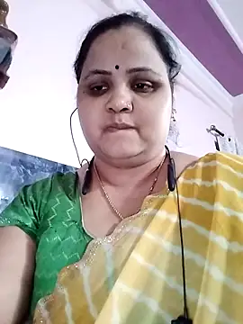 Snapshot of Kiyara7 chatting on February 2025 02:57:01 AM Kiyara7 online show from February 2025 02:57:01 AM