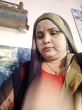 Snapshot of Kiyara7 chatting on March 2025 10:05:02 AM Kiyara7 online show from March 2025 10:05:02 AM