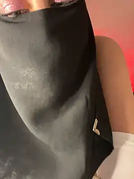 Snapshot of Jumanaa chatting on January 2026 09:51:01 PM Jumanaa online show from January 2026 09:51:01 PM