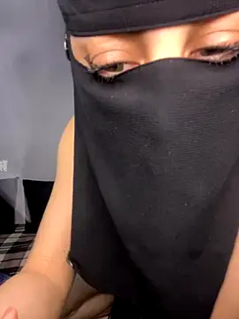 Snapshot of Jumanaa chatting on October 2025 09:25:01 PM Jumanaa online show from October 2025 09:25:01 PM