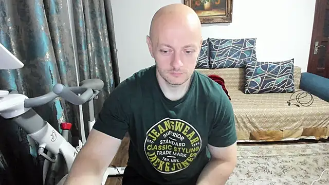 xxxWildxThoughtsxxx online show from October 2025 09:48:02 PM