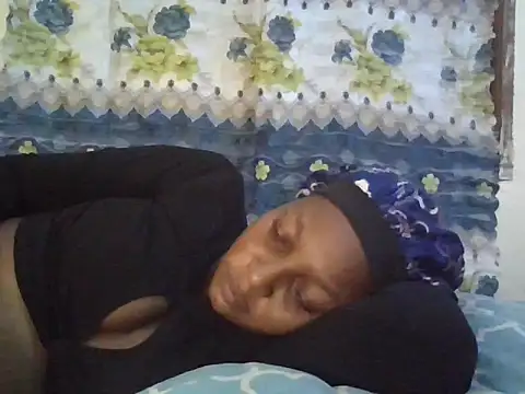 Midnight Clique  online show from November 2025 08:03:02 PM