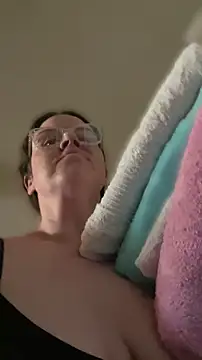 velvetta  online show from April 2026 05:15:01 PM