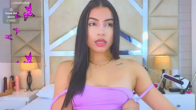 Tiphani walker  online show from September 2025 11:27:02 PM