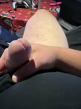 Sebastian24589 online show from December 2025 03:13:02 PM