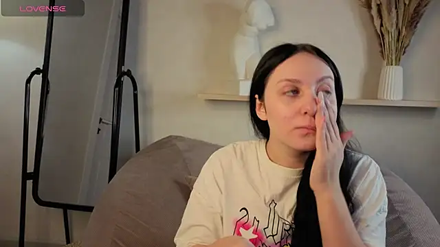 Kvetachka online show from November 2025 12:43:02 AM