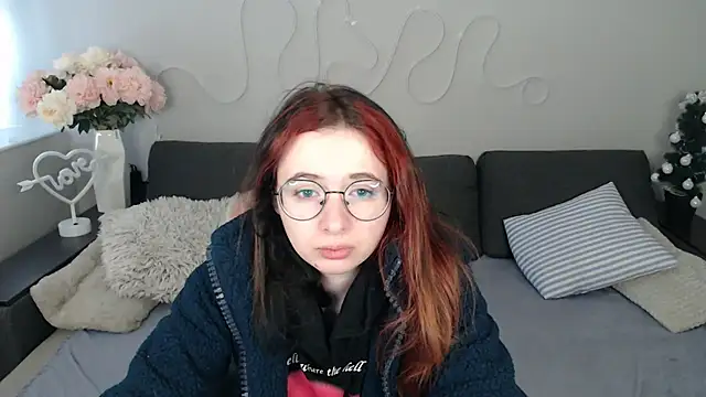 Mini Diva online show from January 2026 09:16:01 AM