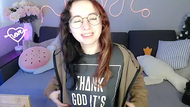 Mini Diva online show from February 2026 09:08:01 AM