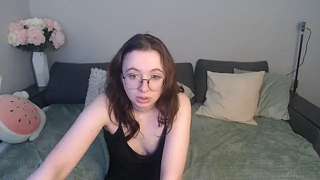 Mini Diva online show from March 2025 09:12:02 AM