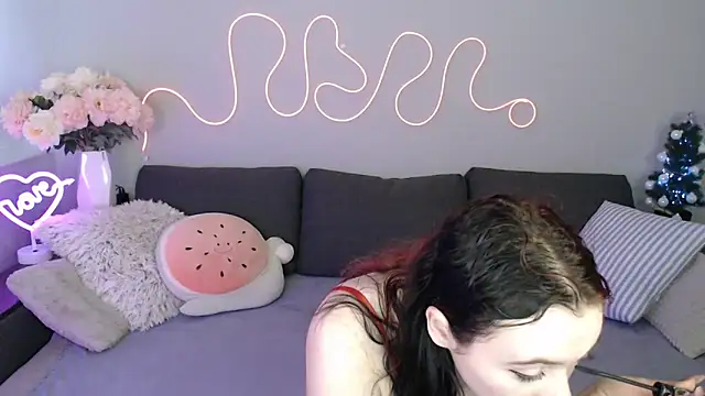 Mini Diva online show from December 2025 09:23:01 AM