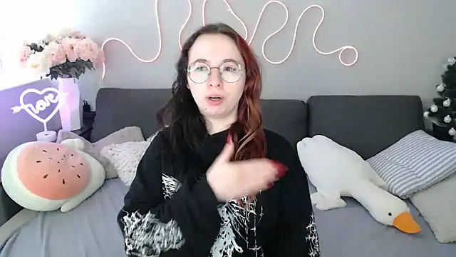 Mini Diva online show from February 2026 09:11:01 AM