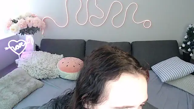 Mini Diva online show from January 2026 09:16:02 AM