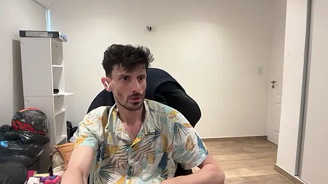 nicolaaaaas online show from November 2025 12:05:01 PM