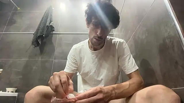 nicolaaaaas online show from March 2026 12:50:02 PM