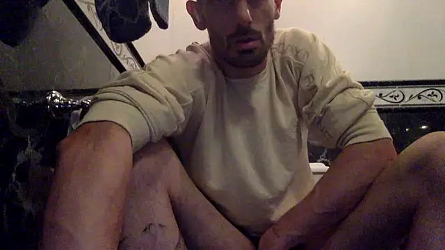 nicolaaaaas online show from April 2026 09:26:02 PM