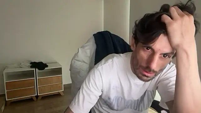 Snapshot of nicolaaaaas chatting on October 2025 05:25:02 PM nicolaaaaas online show from October 2025 05:25:02 PM