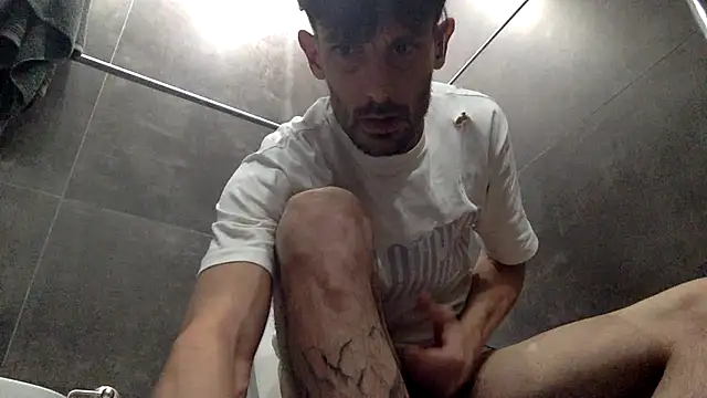 nicolaaaaas online show from April 2026 05:00:02 AM