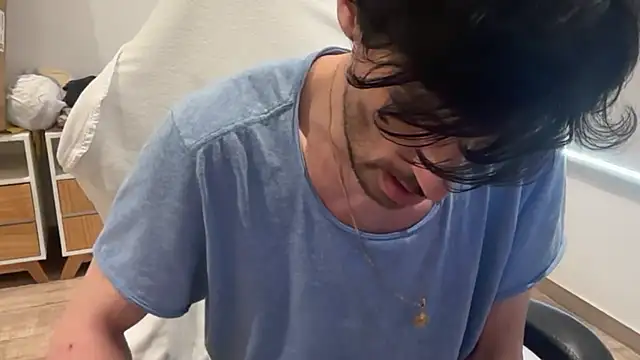 nicolaaaaas online show from October 2025 01:20:01 PM