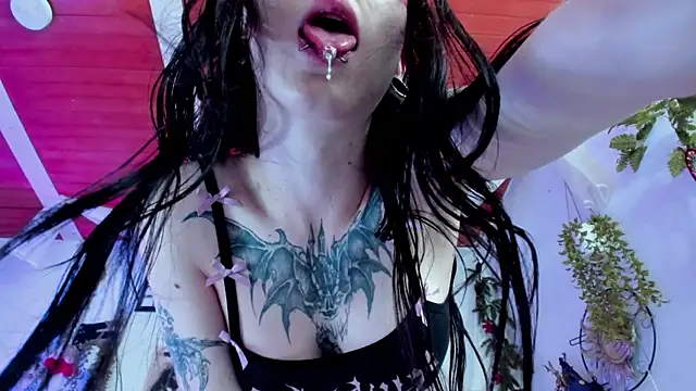 bathory vamps online show from June 2026 12:32:02 AM
