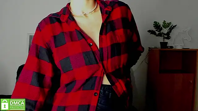 Snapshot of annakillianox chatting on December 2025 06:26:02 AM annakillianox online show from December 2025 06:26:02 AM