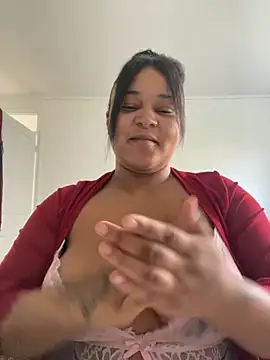 yourfavlightskinn online show from November 2025 12:17:02 PM