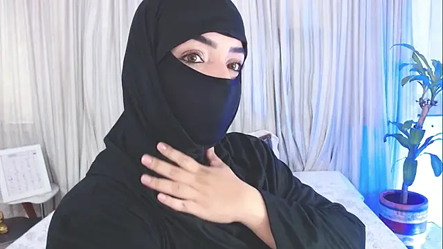 Snapshot of Uzra_hayed chatting on September 2025 02:35:01 PM Uzra hayed online show from September 2025 02:35:01 PM