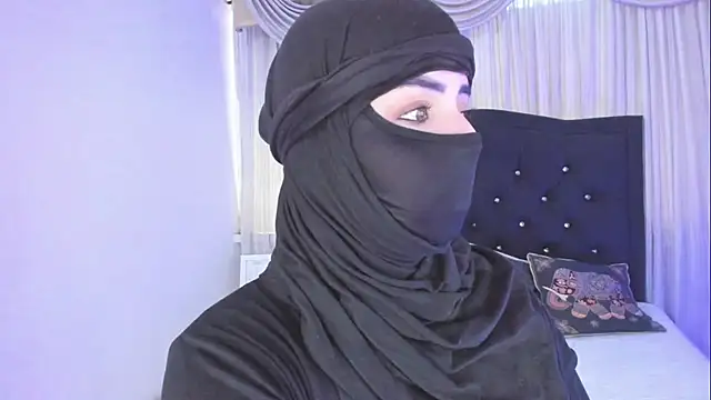 Snapshot of Uzra_hayed chatting on February 2026 05:43:01 PM Uzra hayed online show from February 2026 05:43:01 PM