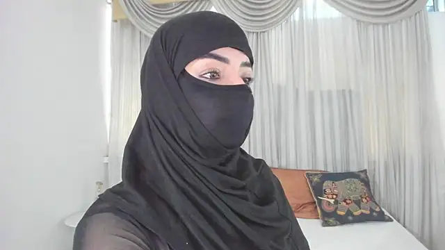 Snapshot of Uzra_hayed chatting on May 2026 02:10:01 PM Uzra hayed online show from May 2026 02:10:01 PM