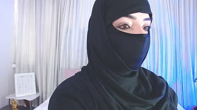 Snapshot of Uzra_hayed chatting on October 2025 07:56:02 PM Uzra hayed online show from October 2025 07:56:02 PM