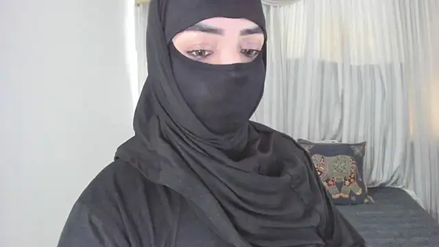 Uzra hayed online show from March 2026 02:19:02 PM