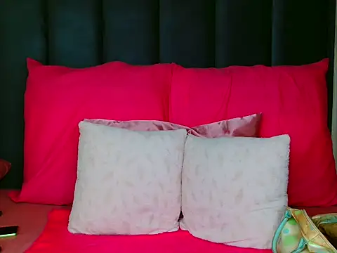 Kiaralane xx online show from September 2025 05:33:01 AM