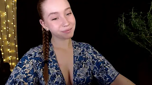 SindiWatsoon online show from September 2025 12:10:01 PM