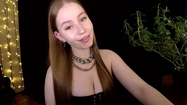 SindiWatsoon online show from October 2025 12:18:01 PM