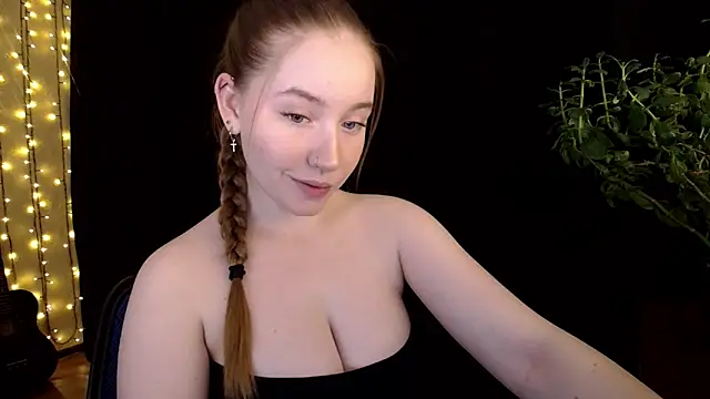 SindiWatsoon online show from September 2025 11:33:02 AM