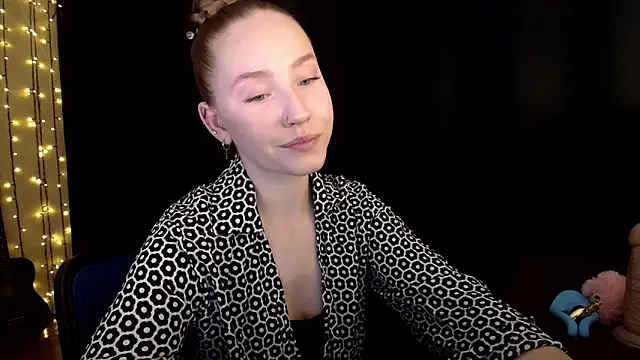 SindiWatsoon online show from February 2026 01:54:01 PM