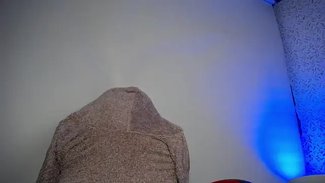 Snapshot of luly_pink chatting on March 2026 03:06:01 AM luly pink online show from March 2026 03:06:01 AM