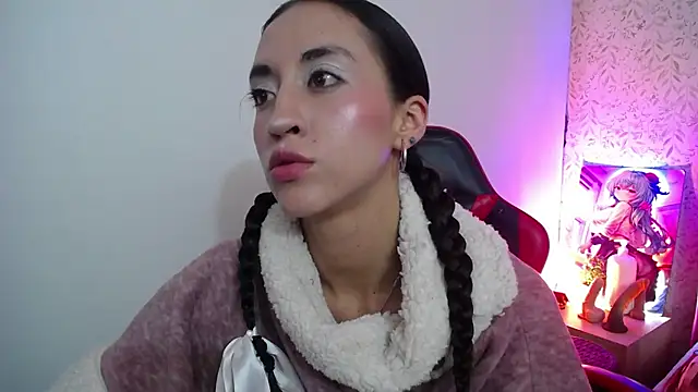 luly pink online show from November 2025 03:32:01 AM