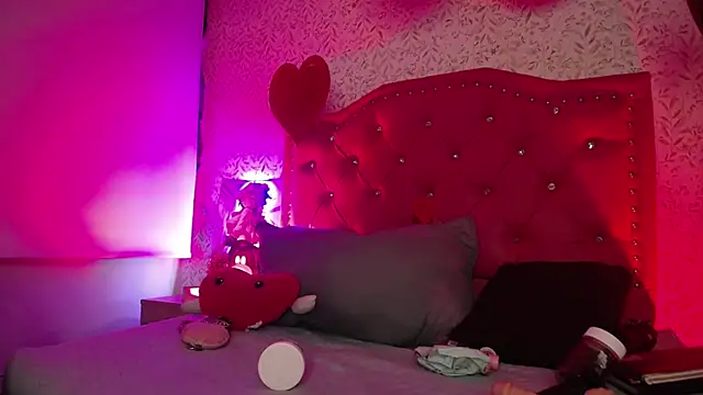 luly pink online show from February 2026 03:39:01 AM