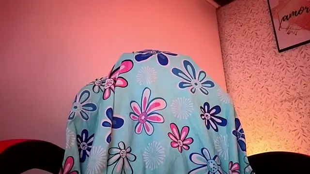 Snapshot of luly_pink chatting on July 2026 05:04:02 AM luly pink online show from July 2026 05:04:02 AM