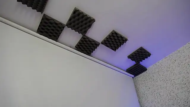 luly pink online show from November 2025 04:02:01 AM