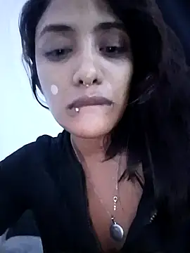 Snapshot of VictoireFeller chatting on December 2025 06:01:01 AM VictoireFeller online show from December 2025 06:01:01 AM