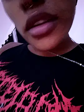 Snapshot of VictoireFeller chatting on October 2025 04:36:02 AM VictoireFeller online show from October 2025 04:36:02 AM