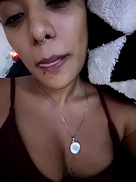 Snapshot of VictoireFeller chatting on September 2025 03:34:02 AM VictoireFeller online show from September 2025 03:34:02 AM