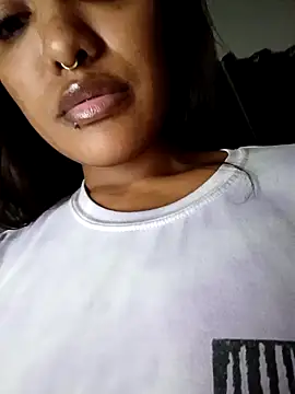 VictoireFeller online show from March 2026 01:51:01 AM