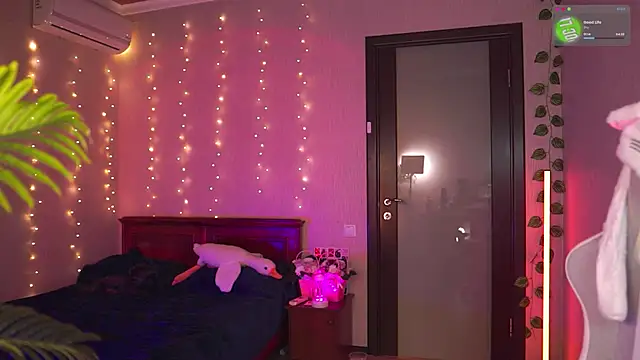 Kamila icee online show from November 2025 09:04:01 PM