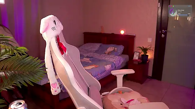 Kamila icee online show from February 2026 11:24:01 PM