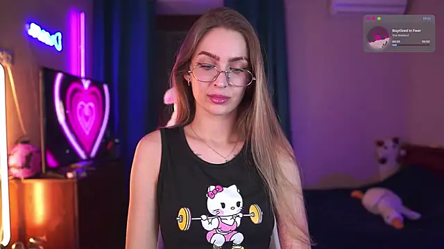 Kamila icee online show from November 2025 08:20:01 PM