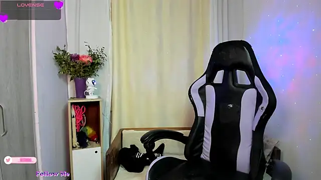 Snapshot of setzuna_ chatting on September 2025 04:05:01 AM setzuna  online show from September 2025 04:05:01 AM