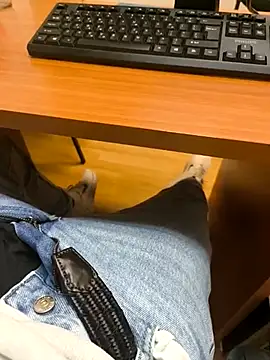 onbifeet online show from March 2025 05:46:01 PM