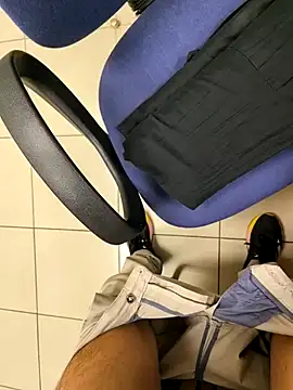 onbifeet online show from February 2026 04:03:01 PM